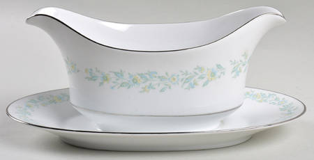 Aegean Gravy Boat with Attached Underplate