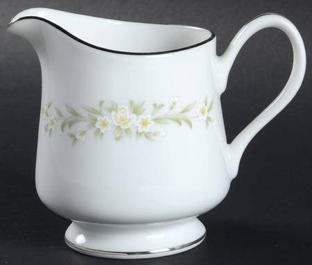 Greenbrier Creamer