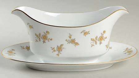 Hanover Gravy Boat with Attached Underplate