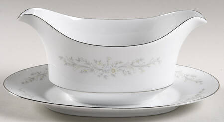 Portofino Gravy Boat with Attached Underplate