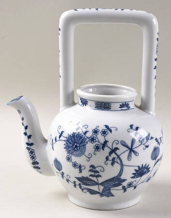 Blue Onion Small Teapot No Lid
