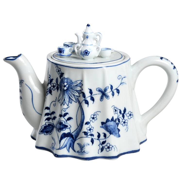 Blue Onion Figural Teapot & Lid