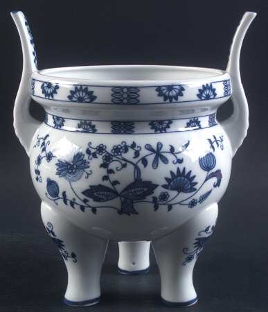 Blue Onion 8" Planter