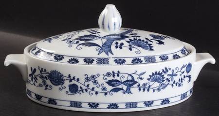 Blue Onion 1.5 Quart Oval Covered Casserole