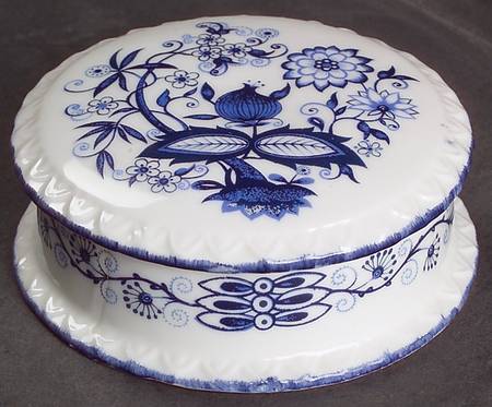 Blue Onion Round Box & Lid