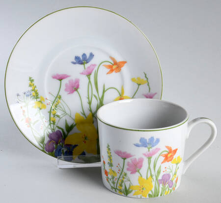 Day Lily Flat Cup & Saucer Set