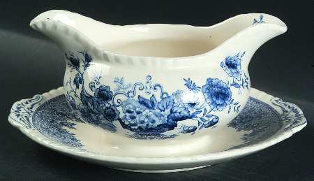 Ascot Blue Gravy Boat with Attached Underplate