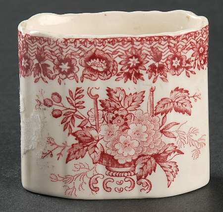 Ascot Red Cigarette Holder