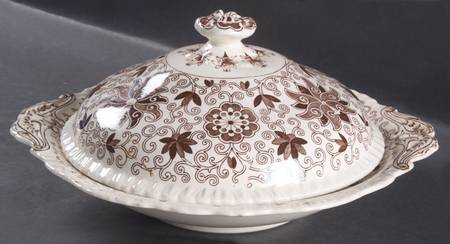 Bow Bells Brown Round Covered Vegetable