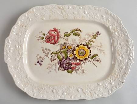 Friarswood 16" Oval Serving Platter