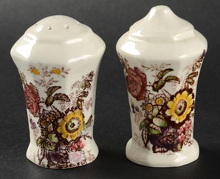 Friarswood Salt & Pepper Set