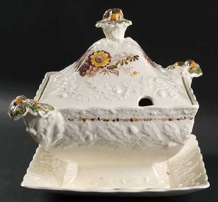 Friarswood Tureen & Lid w/Underplate