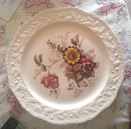 Friarswood 15" Chop Plate (Round Platter)