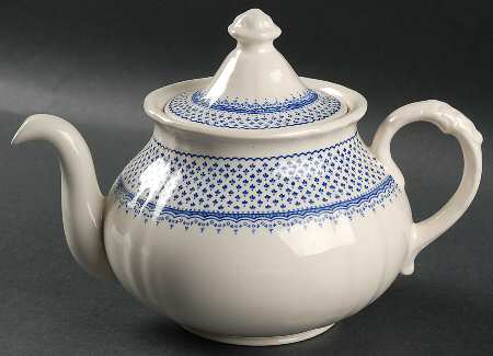 Louise Small Teapot & Lid