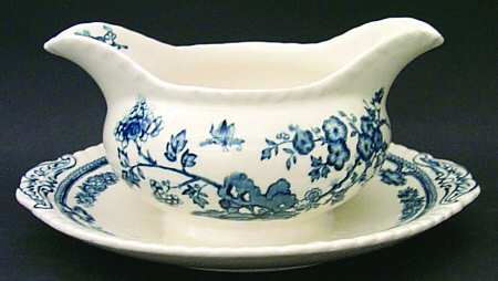 Manchu Blue Gravy Boat with Attached Underplate