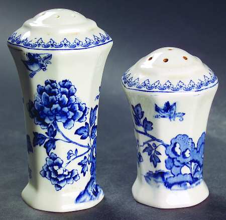 Manchu Blue Salt & Pepper Set