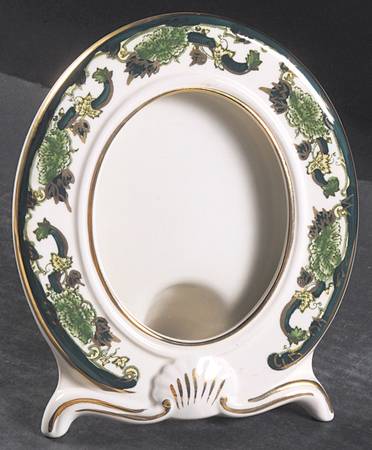 Mandalay Chartreuse (Gold Accent & Trim) Oval Frame-Holds 3 1/2" X 5"