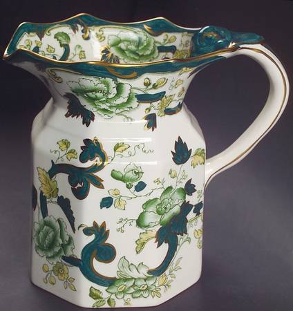 Mandalay Chartreuse (Gold Accent & Trim) 40 Oz Fenton Jug