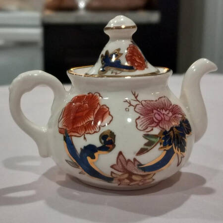 Mandarin Miniature Teapot & Lid