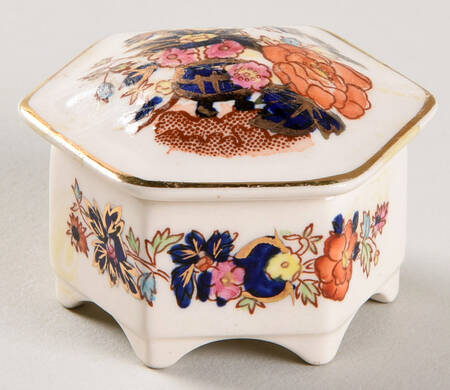 Mandarin Miniature Ming Jar & Lid