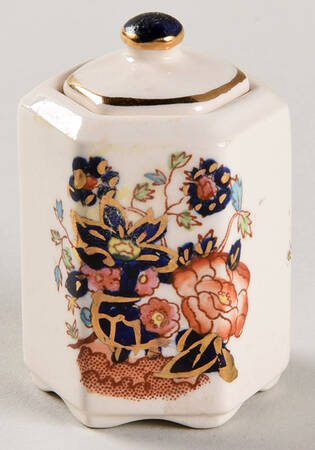 Mandarin Miniature Hexagonal Box with Lid