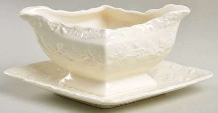 Mason's Oak Cream Gravy Boat with Attached Underplate