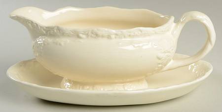 Mason's Oak Cream Gravy Boat & Underplate