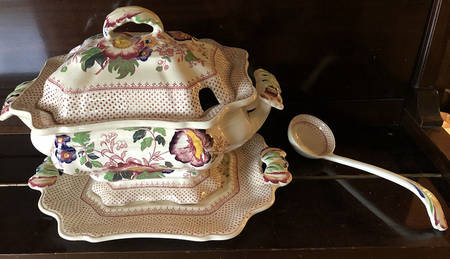 Paynsley Pink Tureen & Lid w/Ladle & Underplate