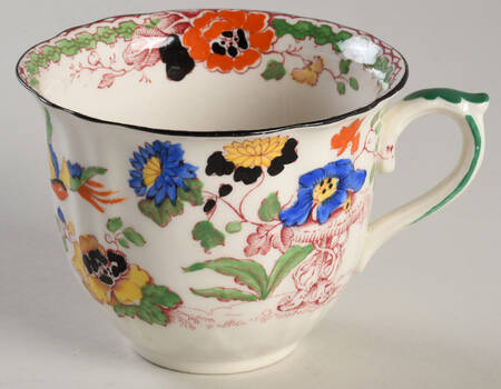 Persiana (Black Trim) Flat Cup