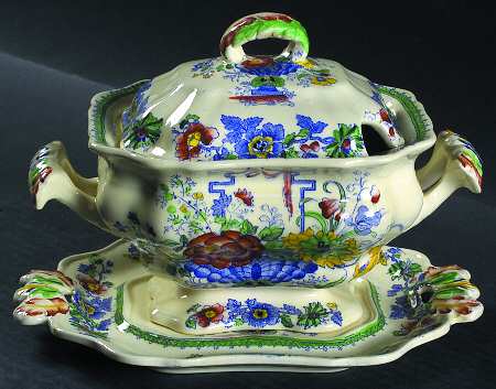 Strathmore Blue Multicolor Sauce Boat & Lid with Underplate