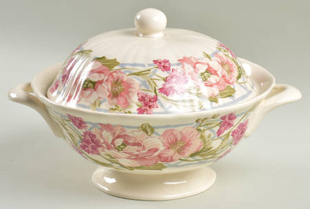 Touraine Round Covered Vegetable