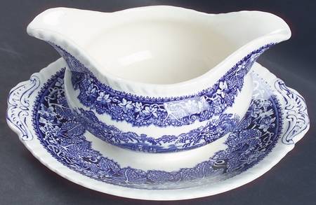 Vista Blue Gravy Boat with Attached Underplate