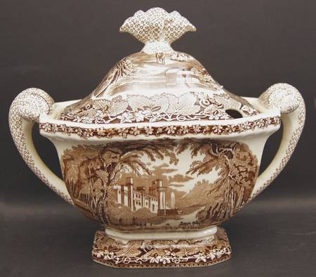 Vista Brown (No Trim) Sauce Boat & Lid