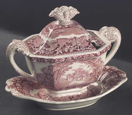 Vista Pink (No Trim) Sauce Boat & Lid & Underplate