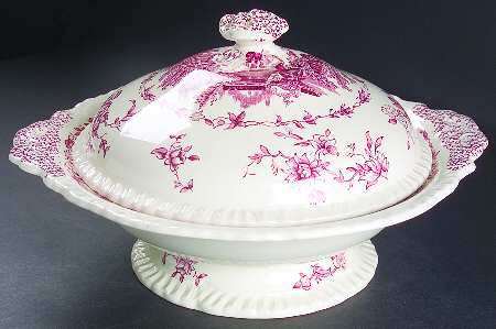 Watteau Pink Round Covered Vegetable