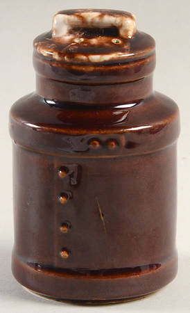 Brown Drip Pepper Shaker