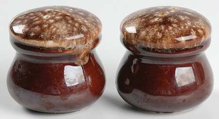 Brown Drip Salt & Pepper Set