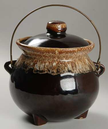 Brown Drip Bean Pot & Lid