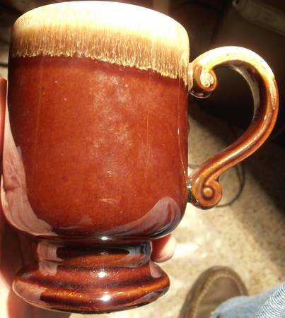 Brown Drip Pedestal Mug