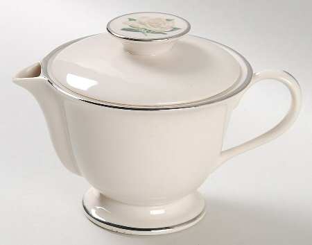 White Rose Creamer & Lid