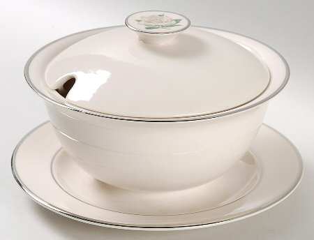 White Rose Sauce Boat with Attached Underplate & Lid
