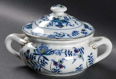 Blue Danube (Pat #99183) Sugar Bowl & Lid