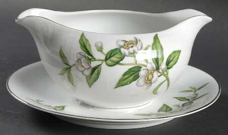Ceylon Gravy Boat with Attached Underplate
