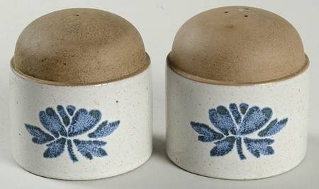 Blue Print England Salt & Pepper Set