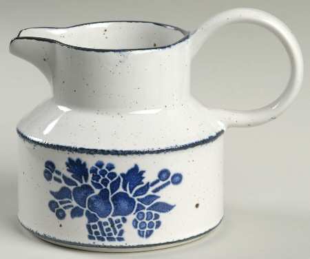 Country Blue Creamer