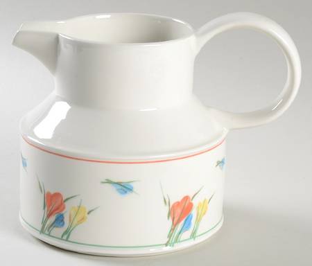 Crocus 24 Oz Pitcher