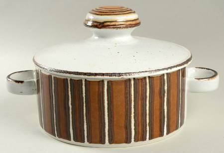 Earth 1.5 Qt Round Covered Casserole