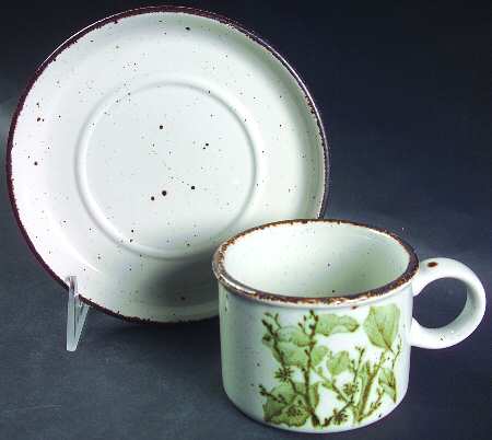 Green Leaves Flat Cup & Saucer Set