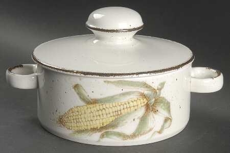 Maize 2 Qt Round Covered Casserole