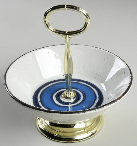 Moon 6"-7" Handled Footed Nut Dish HC